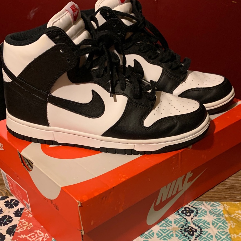 Nike Women’s Black and White High-Top Sneakers